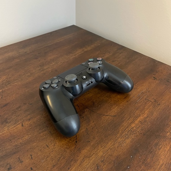 PS4 Slim